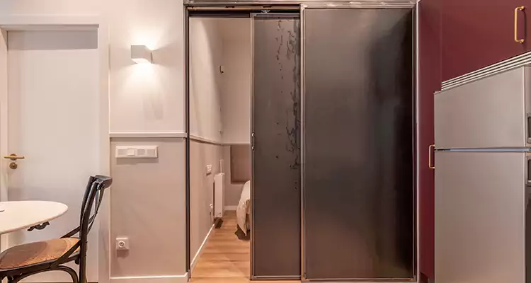 We Fix Closet Sliding Door in Bellview, FL